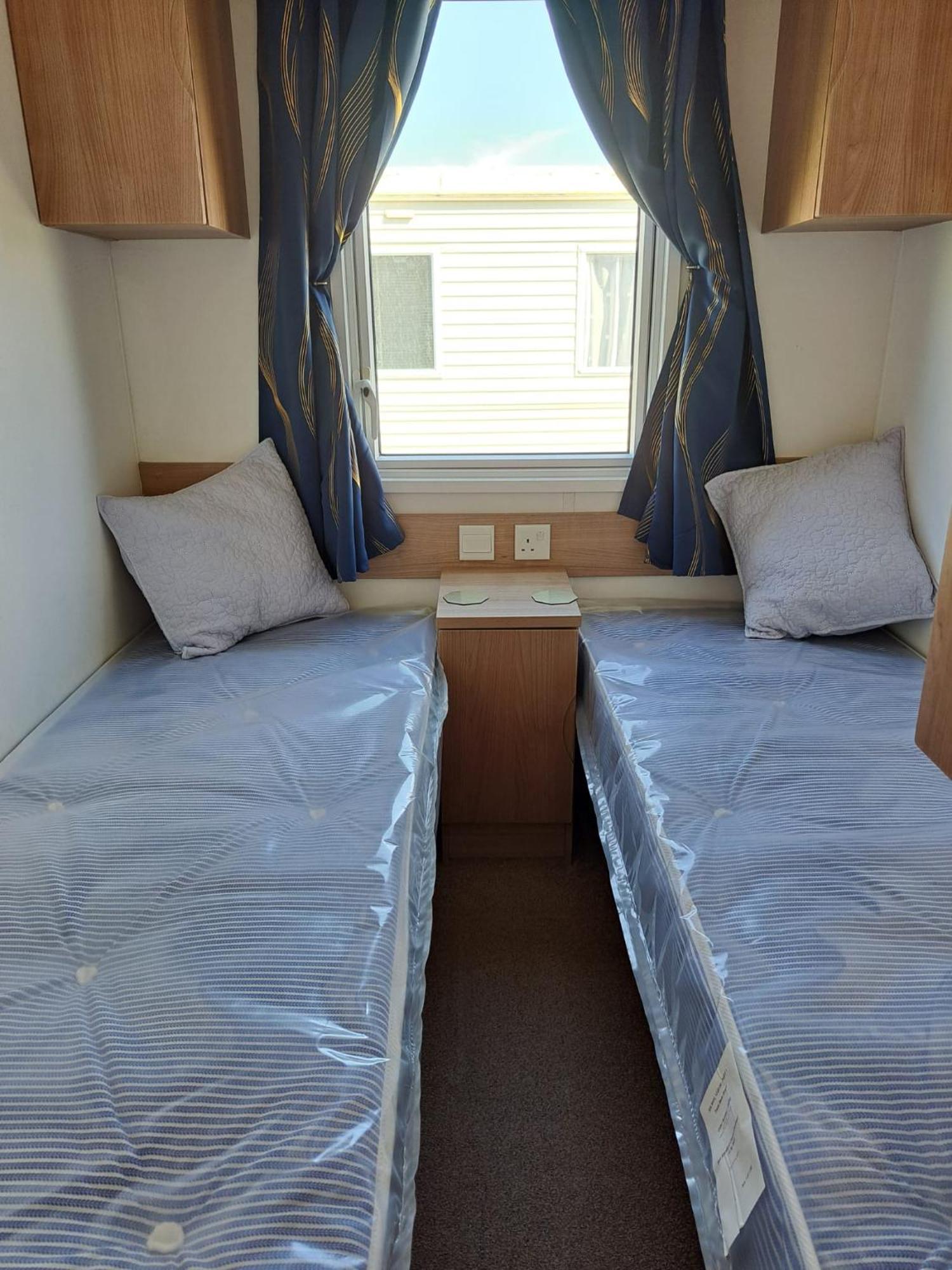 Lyons Robin Hood Caravan Rhyl Sbw 26 Екстериор снимка